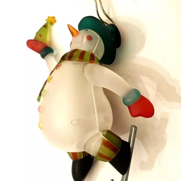 AVON Light Up Snowman Christmas Tree Ornament 5 1/2 Skating Color Changing 2005 - Picture 5 of 6